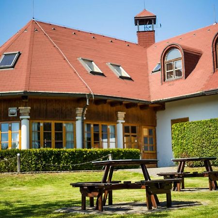 Penzion Terasa, Bed & Breakfast Velke Losiny Luaran gambar