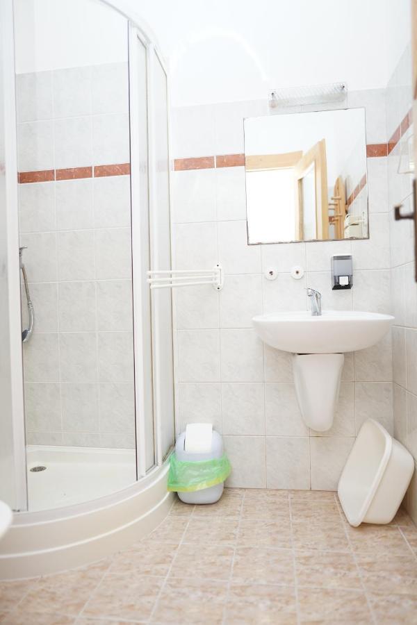 Penzion Terasa, Bed & Breakfast Velke Losiny Luaran gambar
