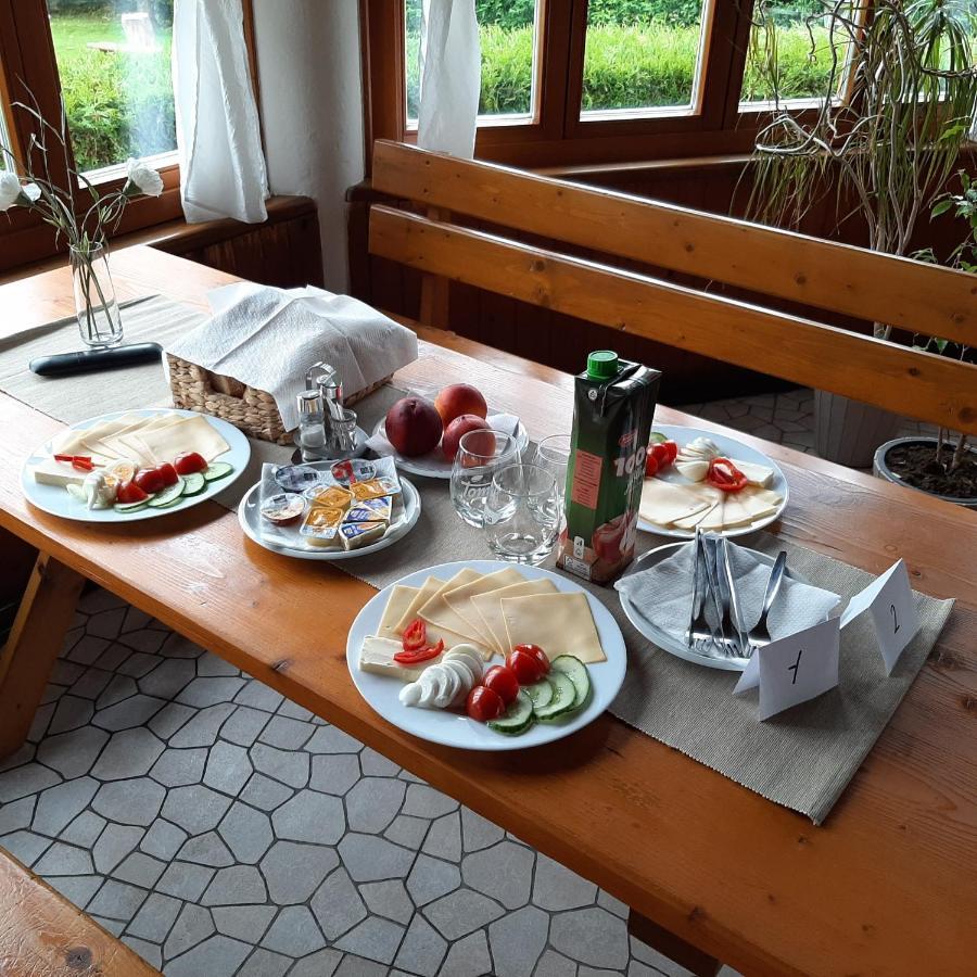 Penzion Terasa, Bed & Breakfast Velke Losiny Luaran gambar