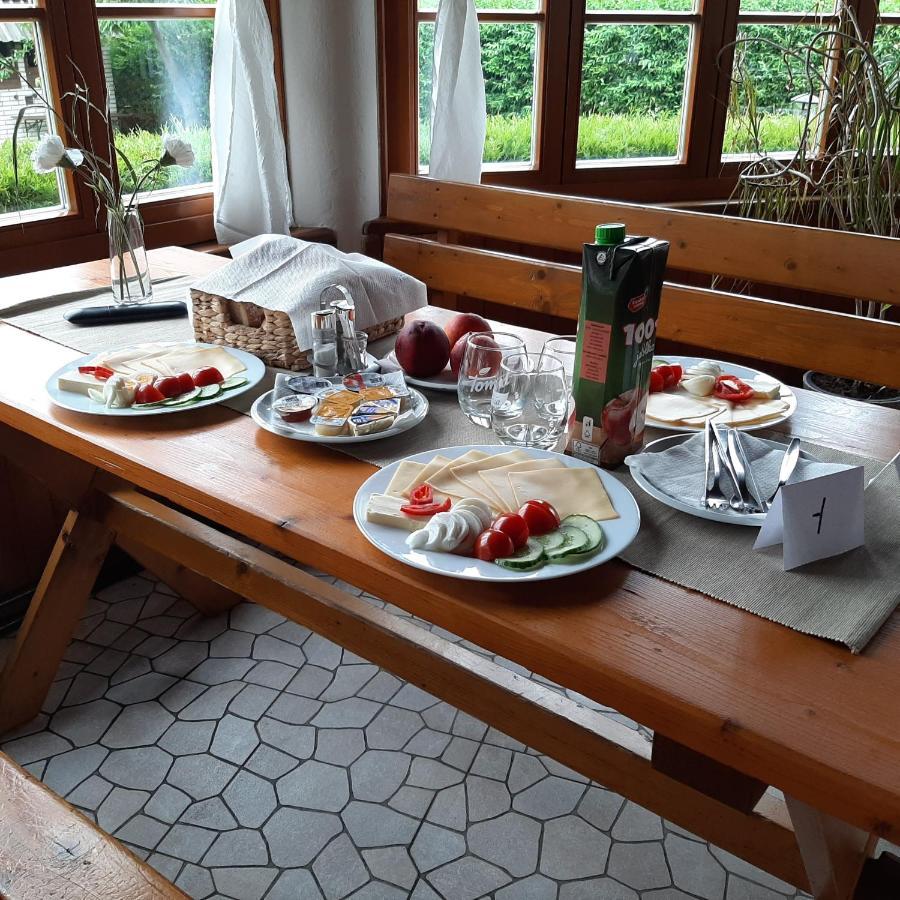 Penzion Terasa, Bed & Breakfast Velke Losiny Luaran gambar
